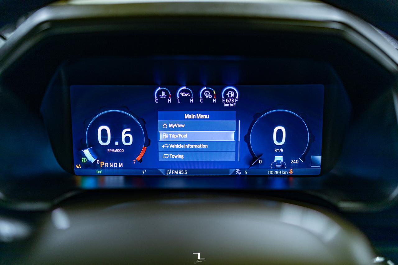 2022 Ford Expedition Max AWD Limited Stealth Edition Leather Roof Nav BCam Red Deer AB