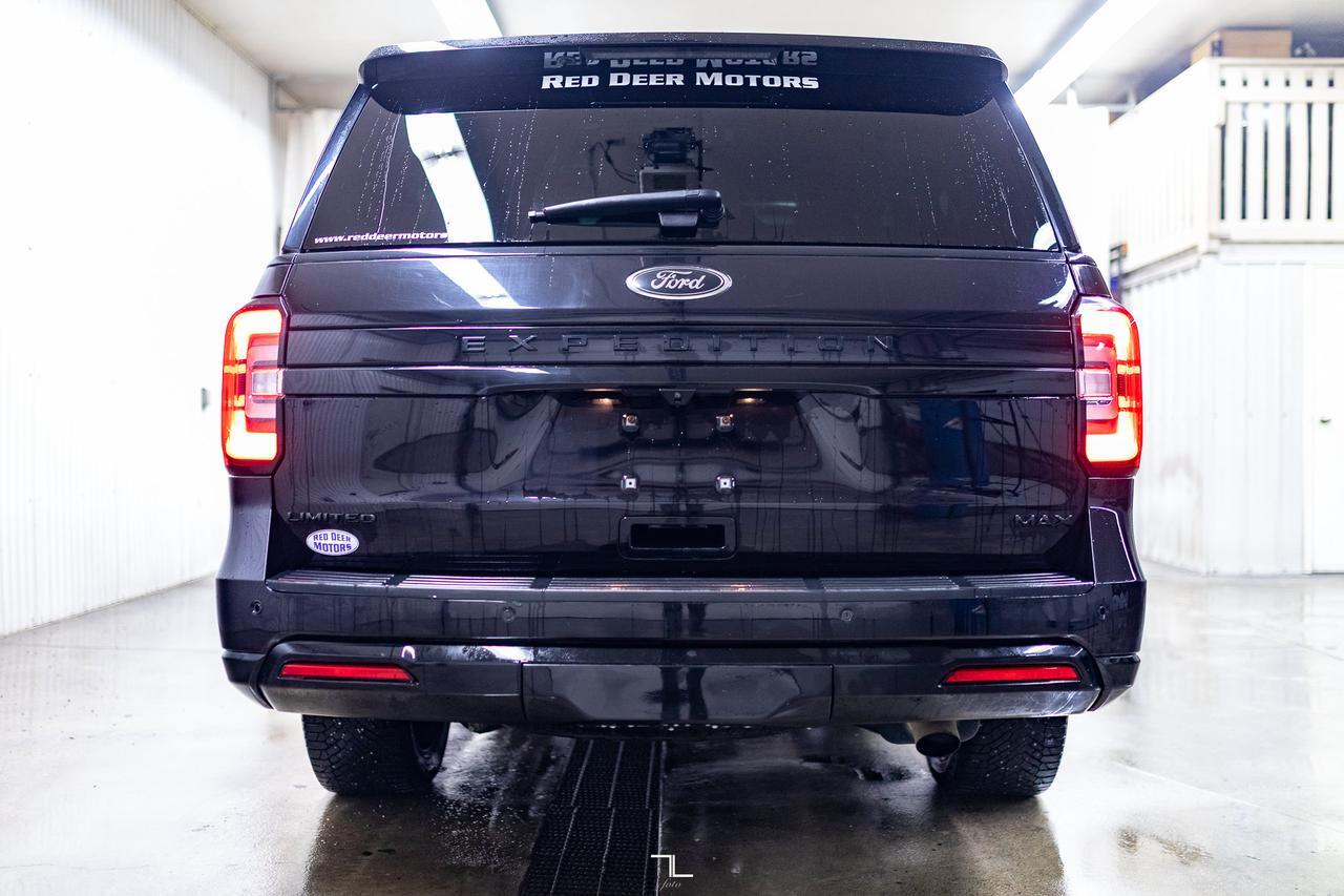 2022 Ford Expedition Max AWD Limited Stealth Edition Leather Roof Nav BCam Red Deer AB