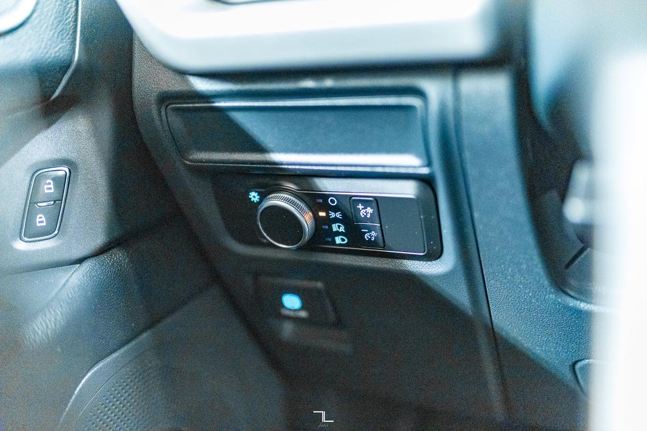 2022 Ford Expedition Max AWD SSV Nav BCam Red Deer AB