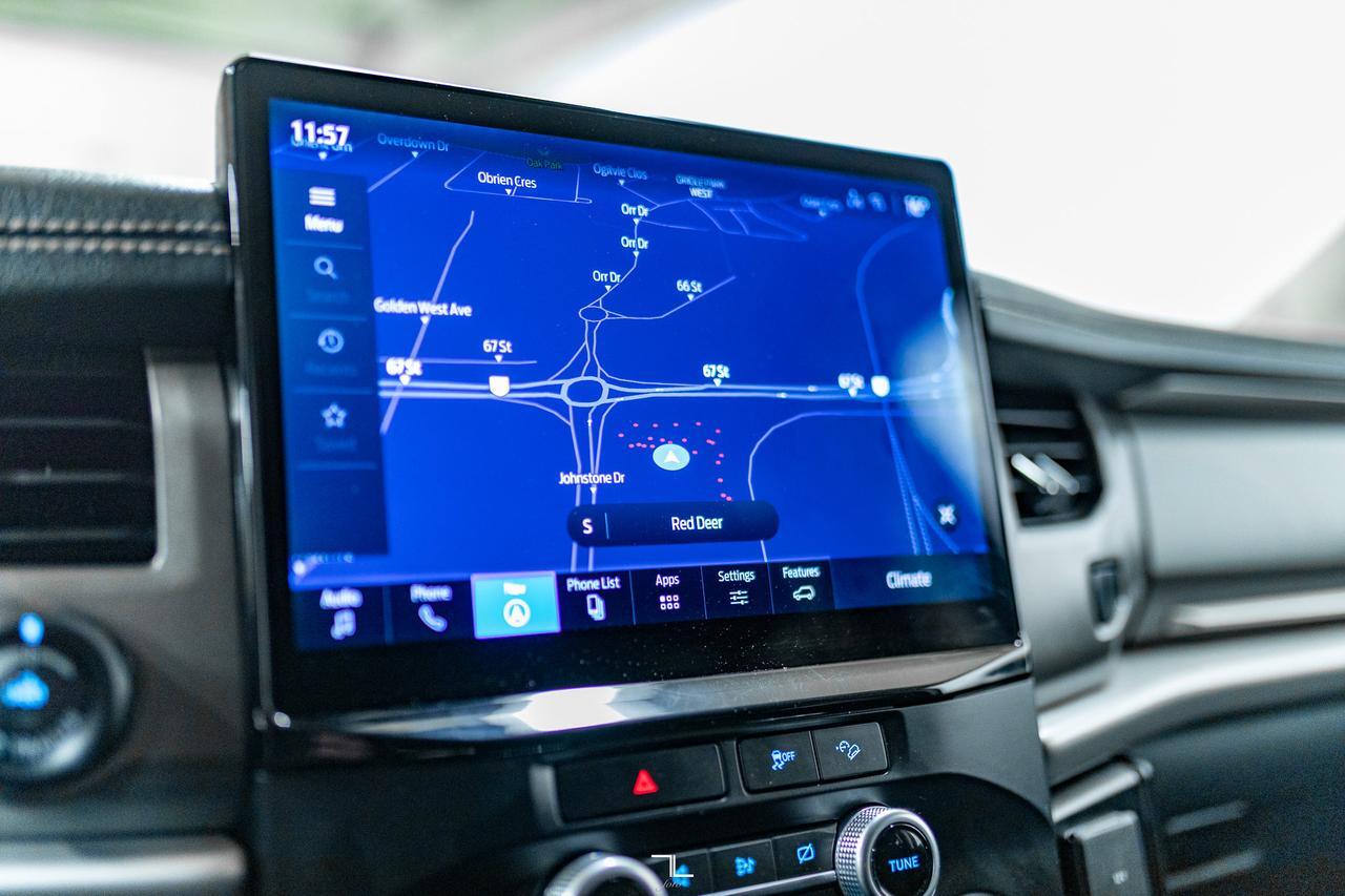 2022 Ford Expedition Max AWD SSV Nav BCam Red Deer AB