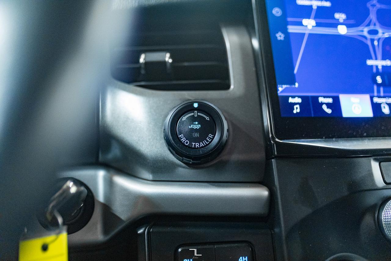 2022 Ford Expedition Max AWD SSV Nav BCam Red Deer AB