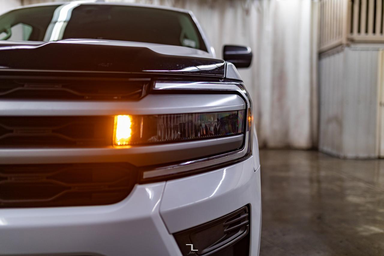 2022 Ford Expedition Max AWD SSV Nav BCam Red Deer AB