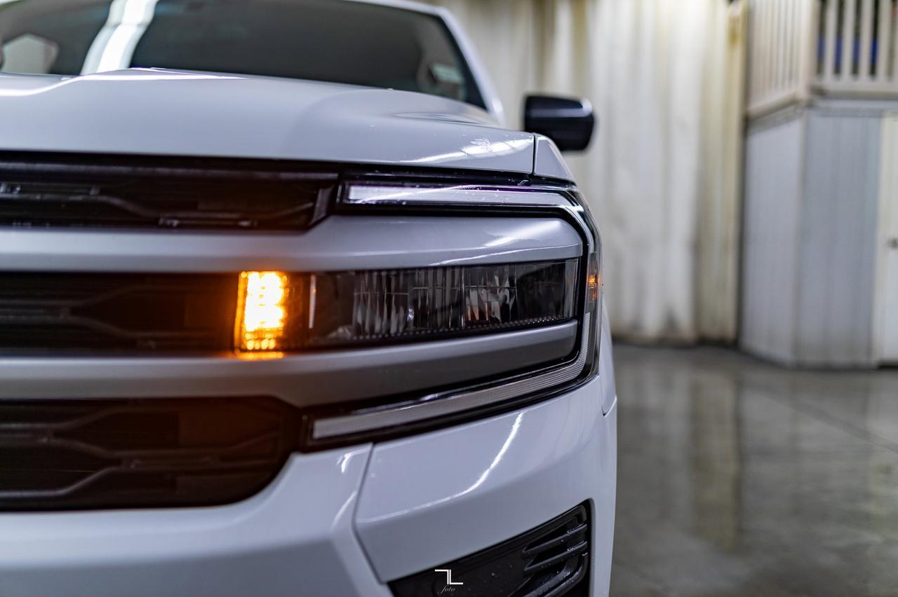 2022 Ford Expedition Max AWD SSV Nav BCam Red Deer AB