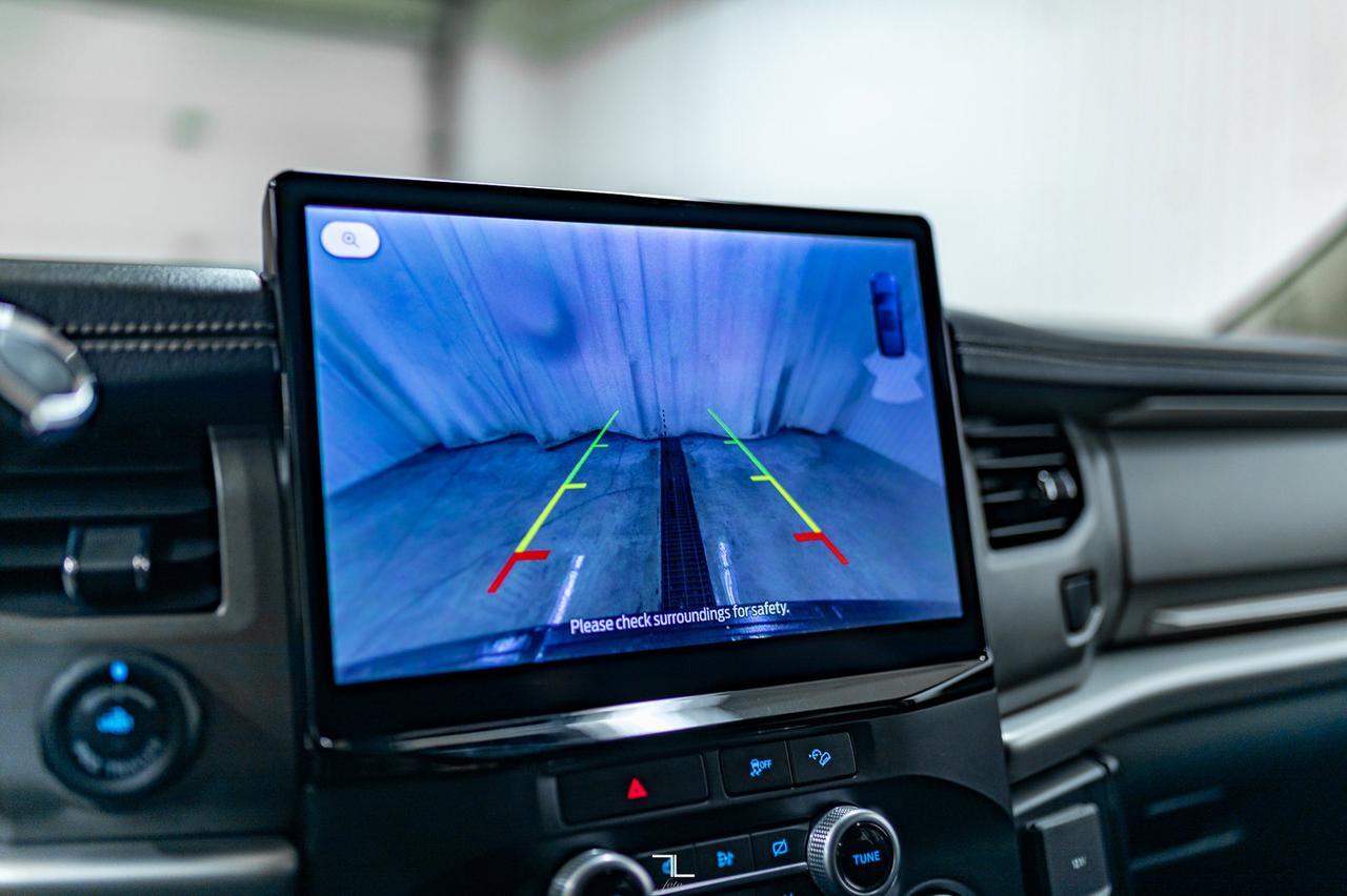 2022 Ford Expedition Max AWD SSV Nav BCam Red Deer AB