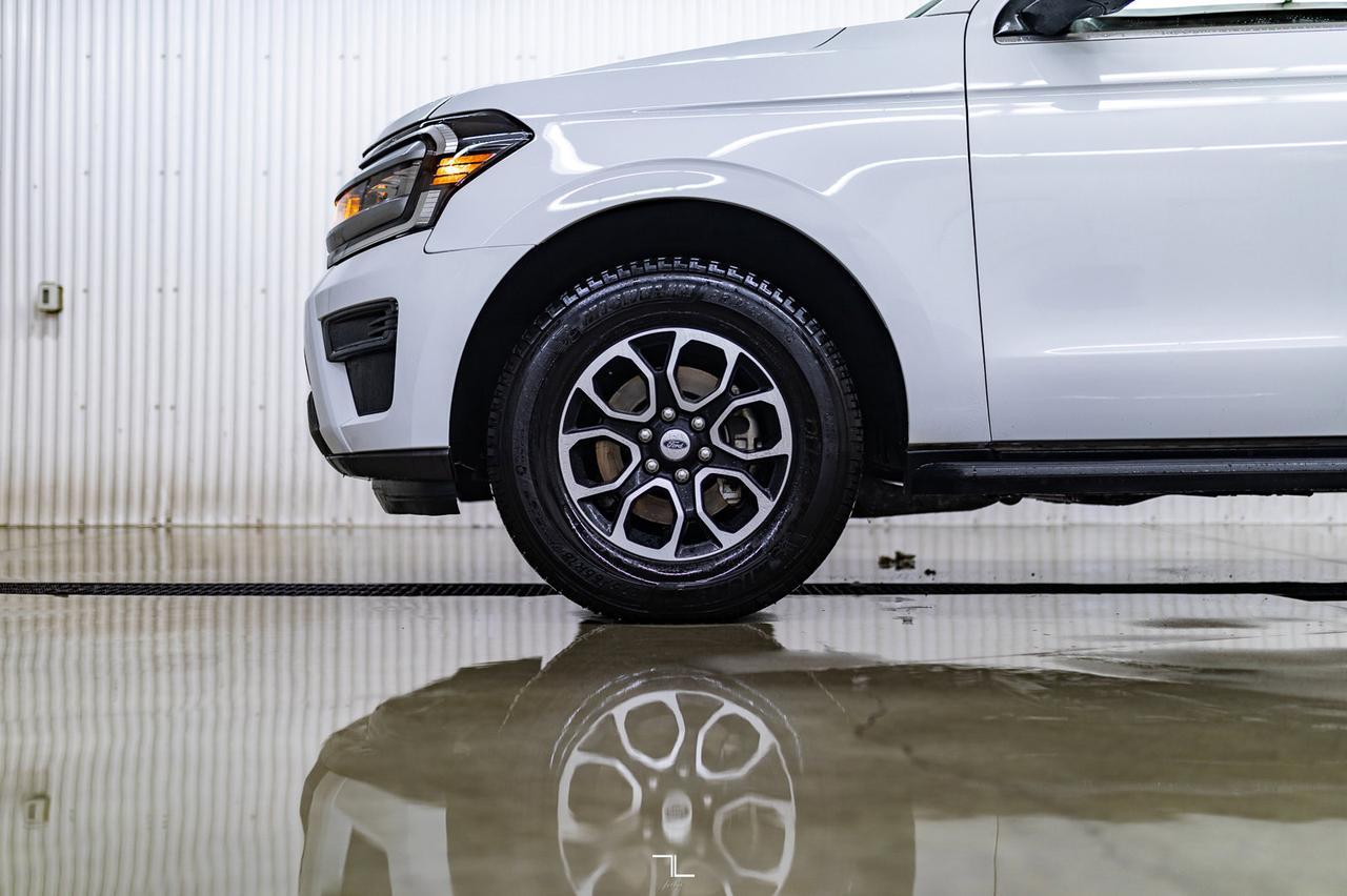 2022 Ford Expedition Max AWD SSV Nav BCam Red Deer AB