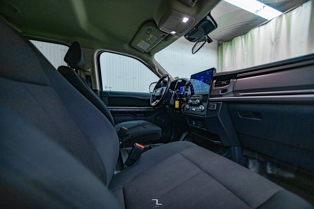 2022 Ford Expedition Max AWD SSV Nav BCam Red Deer AB