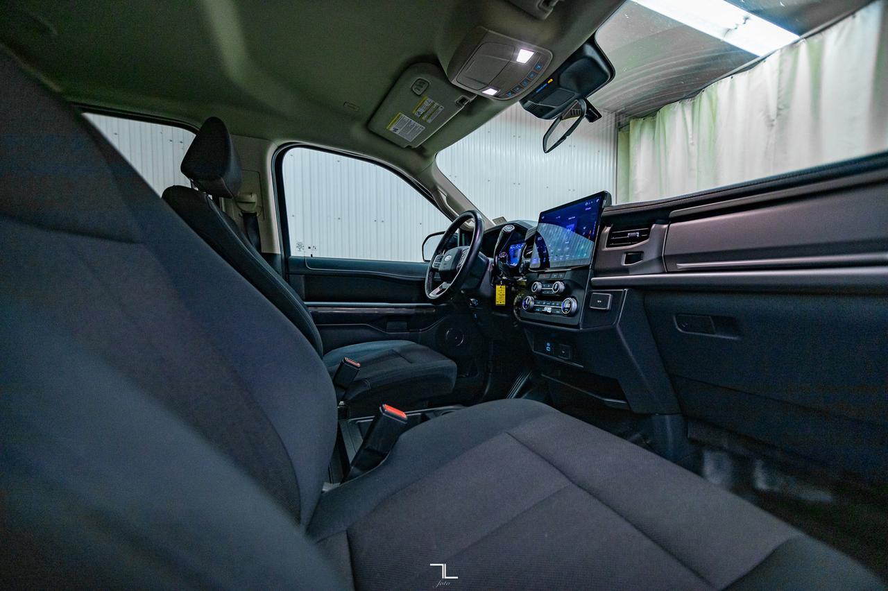 2022 Ford Expedition Max AWD SSV Nav BCam Red Deer AB