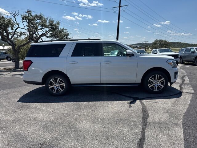 2022 Ford Expedition Max XLT  TX