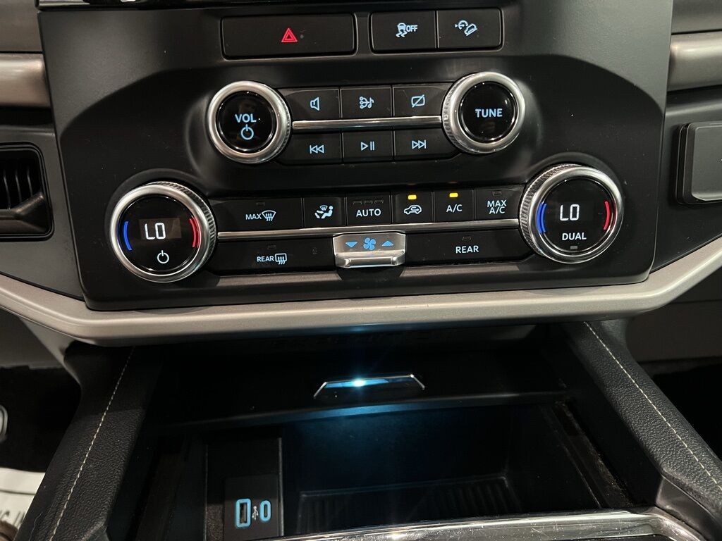 2022 Ford Expedition MAX XLT photo 36
