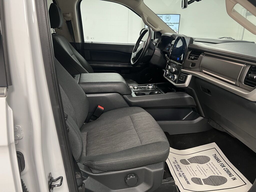 2022 Ford Expedition MAX XLT photo 51