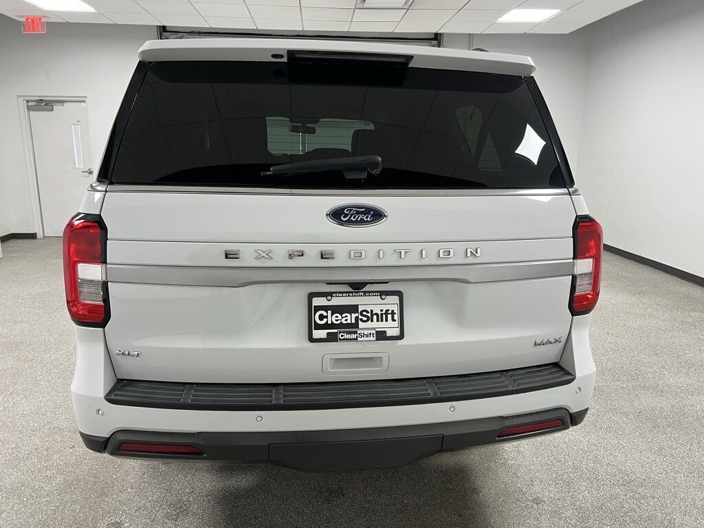 2022 Ford Expedition MAX XLT photo 10