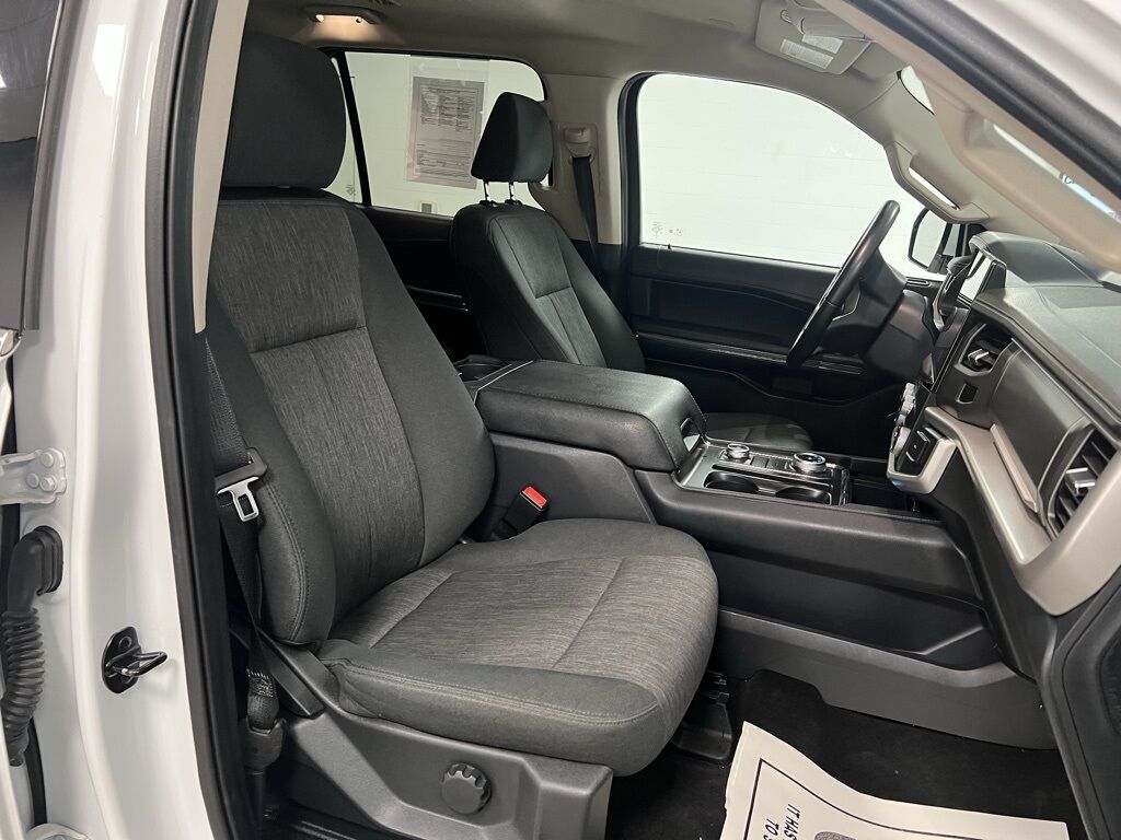 2022 Ford Expedition MAX XLT photo 53