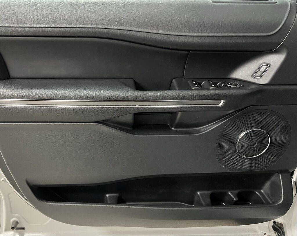 2022 Ford Expedition MAX XLT photo 22