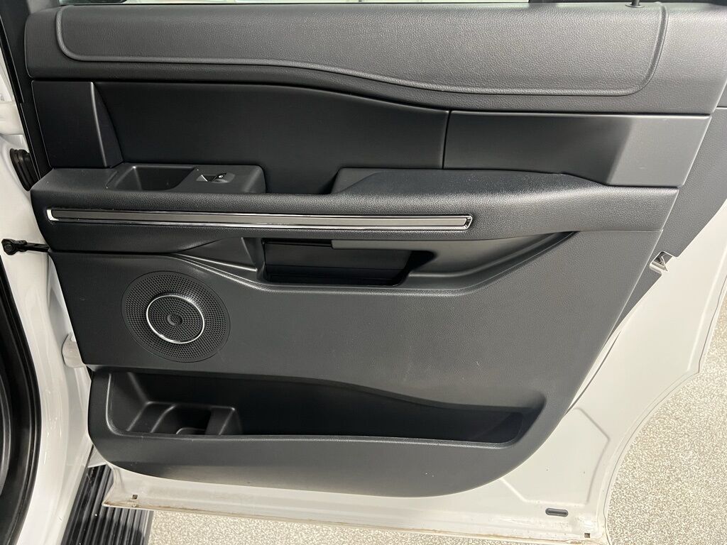 2022 Ford Expedition MAX XLT photo 44