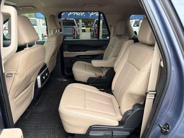 2022 Ford Expedition Max XLT Pine River MN