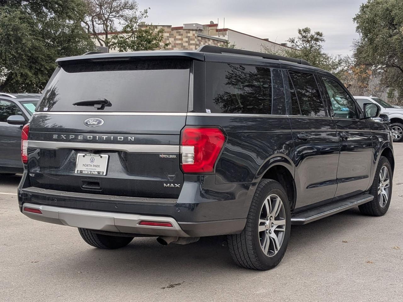 2022 Ford Expedition Max XLT