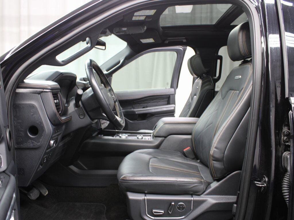 2022 Ford Expedition Platinum 4WD Fond du Lac WI