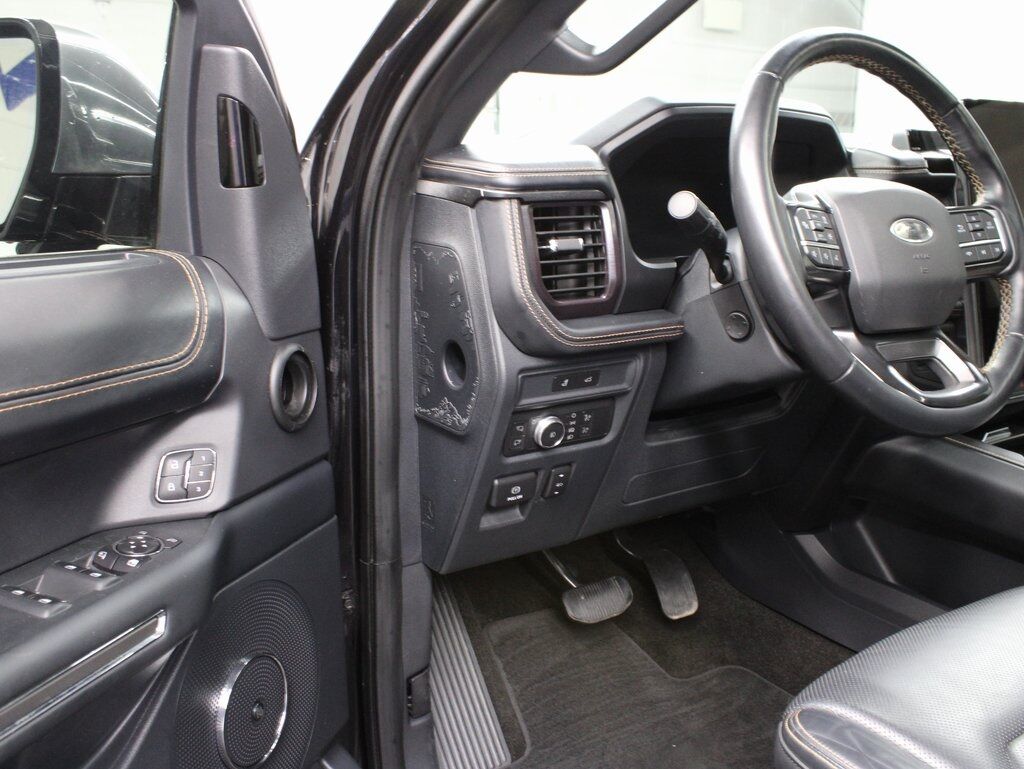 2022 Ford Expedition Platinum 4WD Fond du Lac WI