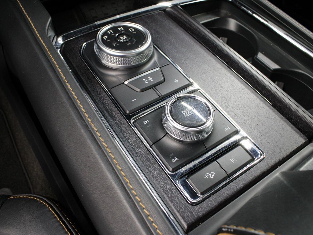 2022 Ford Expedition Platinum 4WD Fond du Lac WI