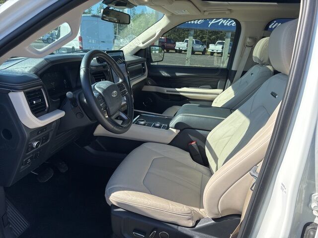 2022 Ford Expedition Platinum Pine River MN