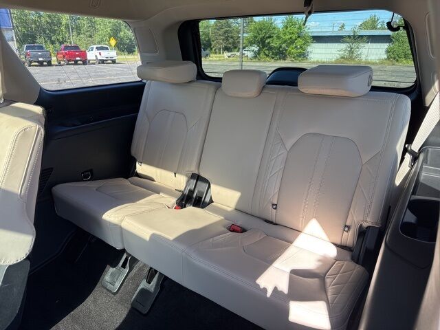 2022 Ford Expedition Platinum Pine River MN