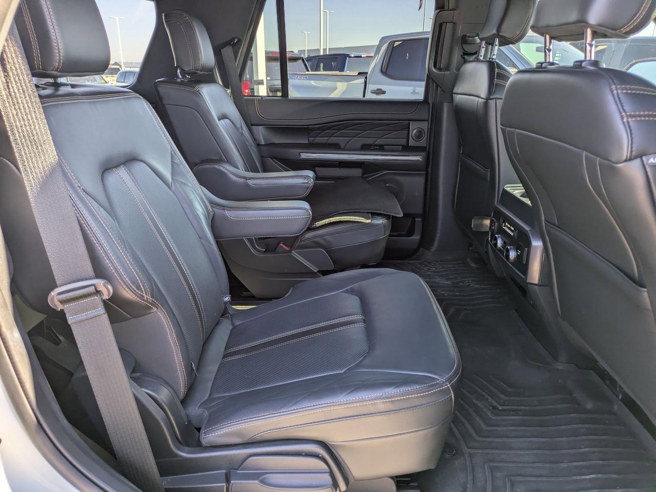 2022 Ford Expedition Platinum Castroville TX