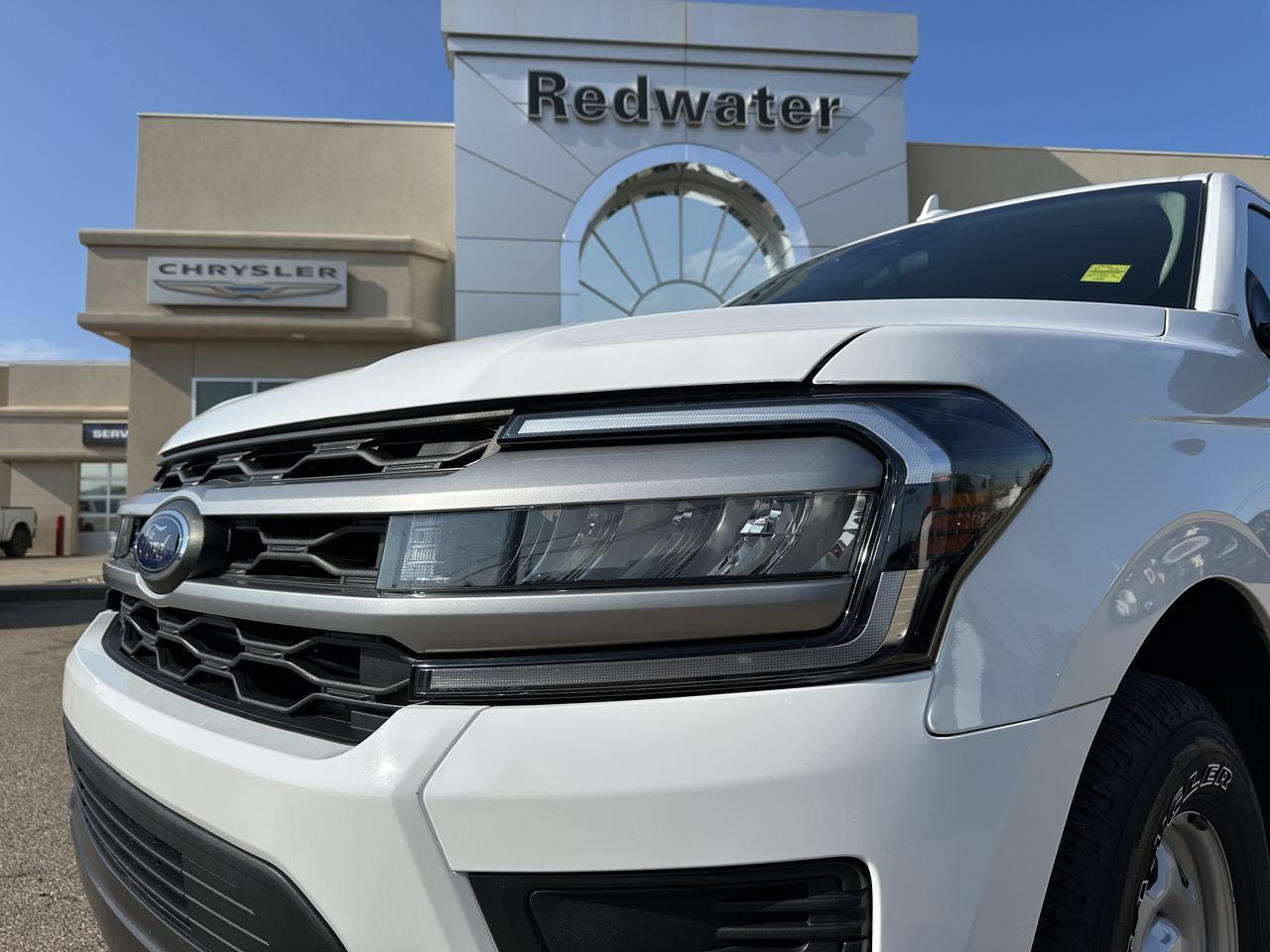 2022 Ford Expedition XL | SSV Max 4x4 | GTDI V6 Engine | White Exterior | 4-Door | Gasoline Redwater AB
