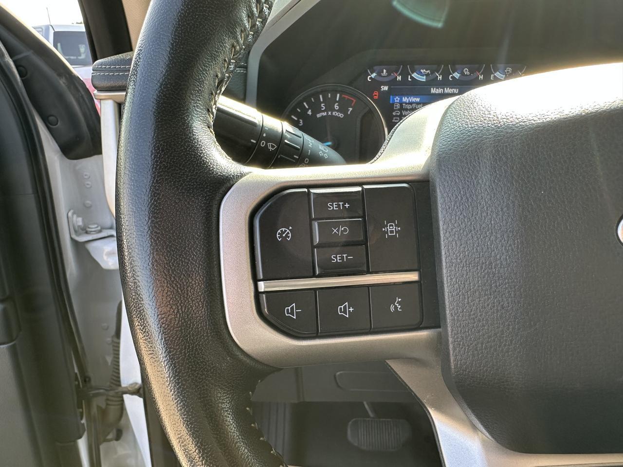 2022 Ford Expedition XL | SSV Max 4x4 | GTDI V6 Engine | White Exterior | 4-Door | Gasoline Redwater AB