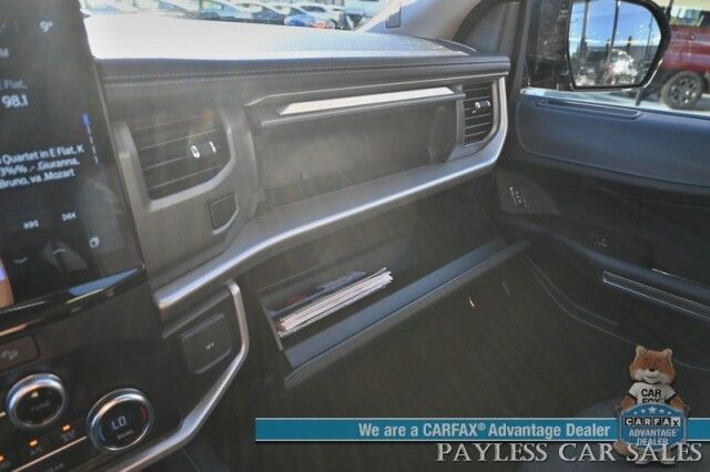 2022 Ford Expedition XLT / 4X4 / Power Driver's Seat / NAV / Lane Departure & Blind Spot Alert / Forward Collision Warning / 3rd Row / Seats 8 / Apple CarPlay & Android Auto / Back Up Camera / Rear Parking Sensors / Tow Pkg / 1-Owner Anchorage AK