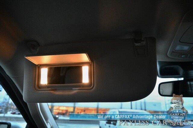 2022 Ford Expedition XLT / 4X4 / Power Driver's Seat / Navigation / Lane Departure & Blind Spot / Forward Collision Warning / 3rd Row / Seats 8 / Apple CarPlay & Android Auto / Back Up Camera / Rear Parking Sensors / Tow Pkg / 1-Owner Anchorage AK