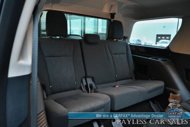 2022 Ford Expedition XLT / 4X4 / Power Driver's Seat / Navigation / Lane Departure & Blind Spot / Forward Collision Warning / 3rd Row / Seats 8 / Apple CarPlay & Android Auto / Back Up Camera / Rear Parking Sensors / Tow Pkg / 1-Owner Anchorage AK