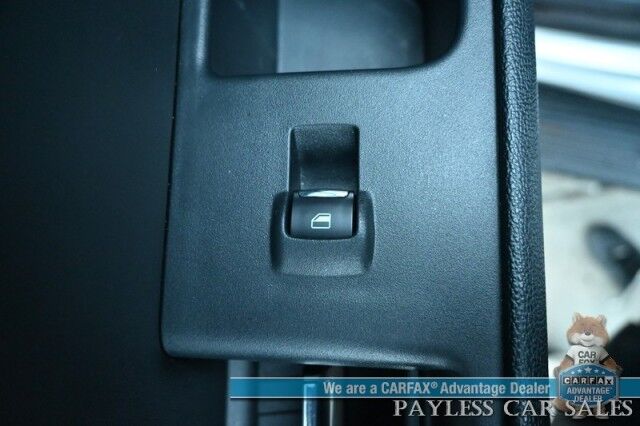 2022 Ford Expedition XLT / 4X4 / Power Driver's Seat / Navigation / Lane Departure & Blind Spot / Forward Collision Warning / 3rd Row / Seats 8 / Apple CarPlay & Android Auto / Back Up Camera / Rear Parking Sensors / Tow Pkg / 1-Owner Anchorage AK