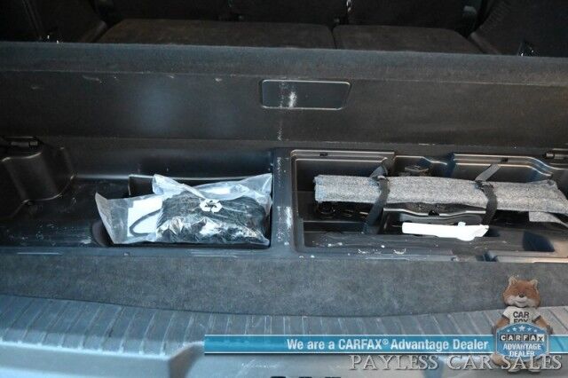 2022 Ford Expedition XLT / 4X4 / Power Driver's Seat / Navigation / Lane Departure & Blind Spot / Forward Collision Warning / 3rd Row / Seats 8 / Apple CarPlay & Android Auto / Back Up Camera / Rear Parking Sensors / Tow Pkg / 1-Owner Anchorage AK