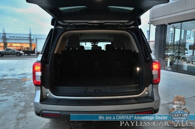 2022 Ford Expedition XLT / 4X4 / Power Driver's Seat / Navigation / Lane Departure & Blind Spot / Forward Collision Warning / 3rd Row / Seats 8 / Apple CarPlay & Android Auto / Back Up Camera / Rear Parking Sensors / Tow Pkg / 1-Owner Anchorage AK