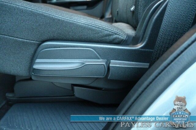 2022 Ford Expedition XLT / 4X4 / Power Driver's Seat / Navigation / Lane Departure & Blind Spot / Forward Collision Warning / 3rd Row / Seats 8 / Apple CarPlay & Android Auto / Back Up Camera / Rear Parking Sensors / Tow Pkg / 1-Owner Anchorage AK