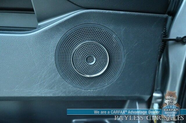 2022 Ford Expedition XLT / 4X4 / Power Driver's Seat / Navigation / Lane Departure & Blind Spot / Forward Collision Warning / 3rd Row / Seats 8 / Apple CarPlay & Android Auto / Back Up Camera / Rear Parking Sensors / Tow Pkg / 1-Owner Anchorage AK