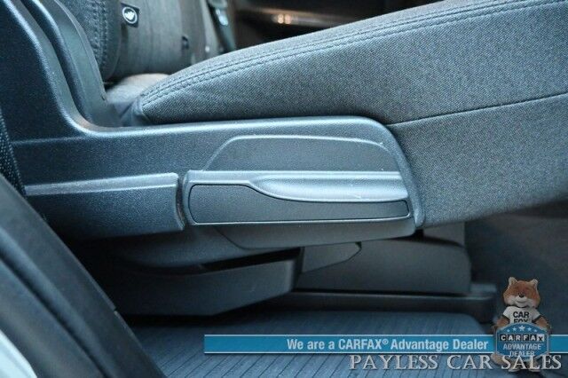 2022 Ford Expedition XLT / 4X4 / Power Driver's Seat / Navigation / Lane Departure & Blind Spot / Forward Collision Warning / 3rd Row / Seats 8 / Apple CarPlay & Android Auto / Back Up Camera / Rear Parking Sensors / Tow Pkg / 1-Owner Anchorage AK