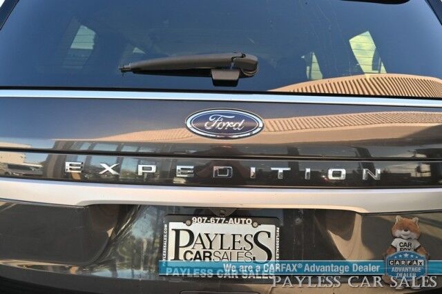 2022 Ford Expedition XLT / 4X4 / Power Driver's Seat / Navigation / Lane Departure & Blind Spot / Forward Collision Warning / 3rd Row / Seats 8 / Apple CarPlay & Android Auto / Back Up Camera / Rear Parking Sensors / Tow Pkg / 1-Owner Anchorage AK