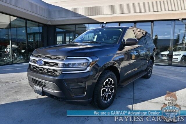 2022 Ford Expedition XLT / 4X4 / Power Driver's Seat / Navigation / Lane Departure & Blind Spot / Forward Collision Warning / 3rd Row / Seats 8 / Apple CarPlay & Android Auto / Back Up Camera / Rear Parking Sensors / Tow Pkg / 1-Owner