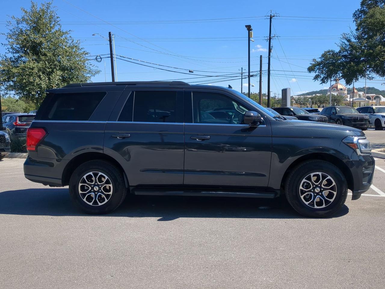 2022 Ford Expedition XLT