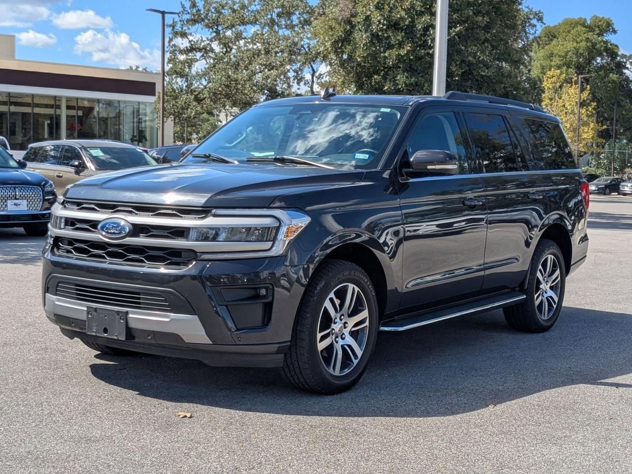 2022 Ford Expedition XLT