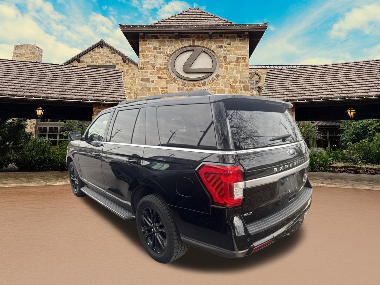 2022 Ford Expedition XLT