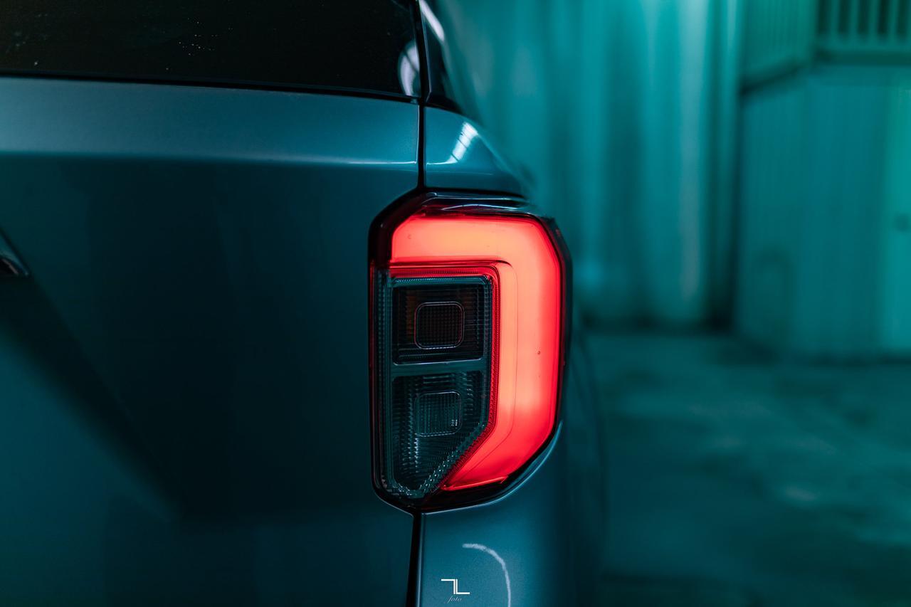 2022 Ford Explorer AWD Limited Leather Roof Nav BCam Red Deer AB