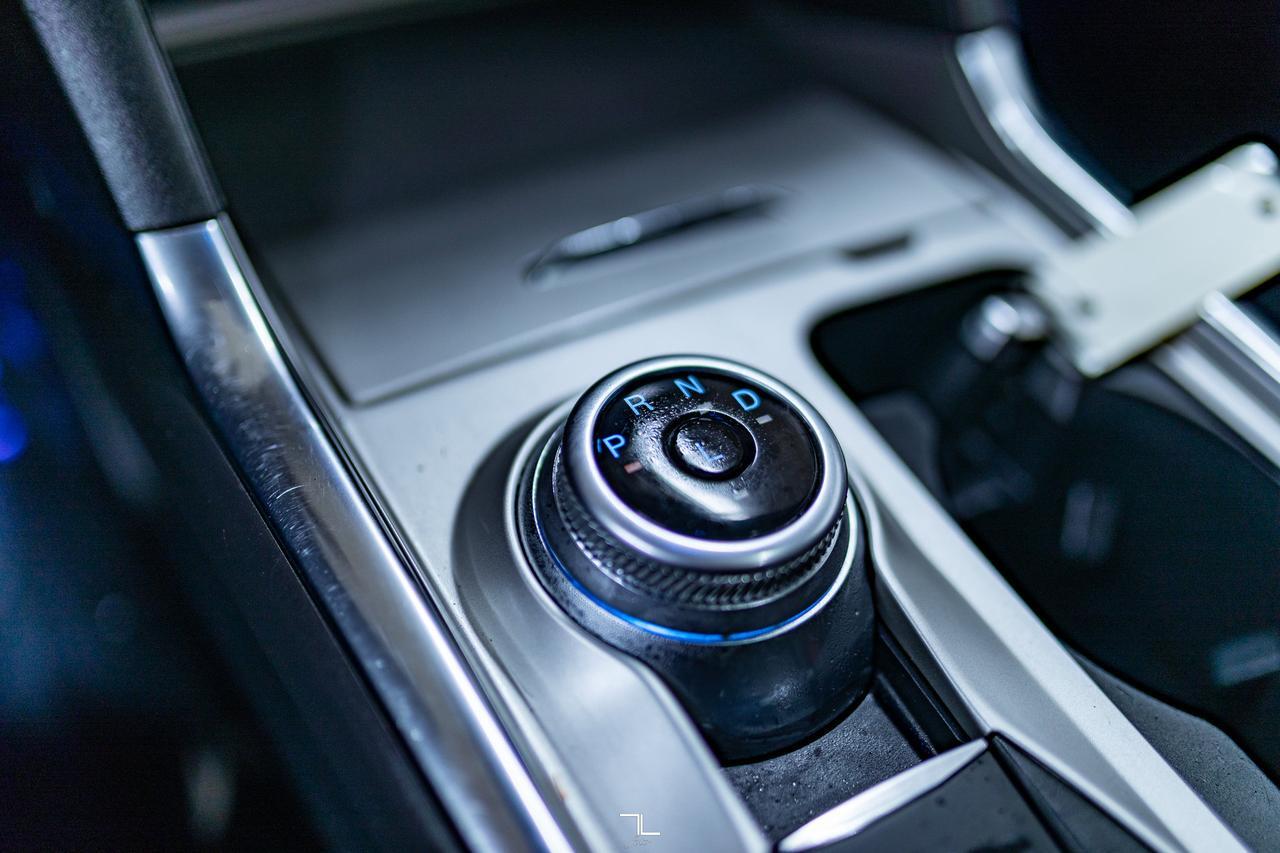 2022 Ford Explorer AWD Limited Leather Roof Nav BCam Red Deer AB