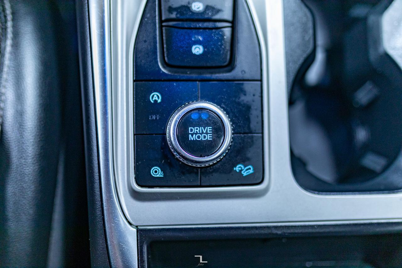 2022 Ford Explorer AWD Limited Leather Roof Nav BCam Red Deer AB