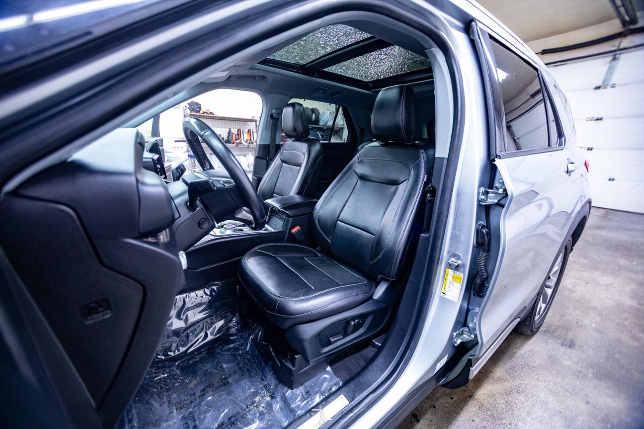 2022 Ford Explorer AWD Limited Leather Roof Nav BCam Red Deer AB
