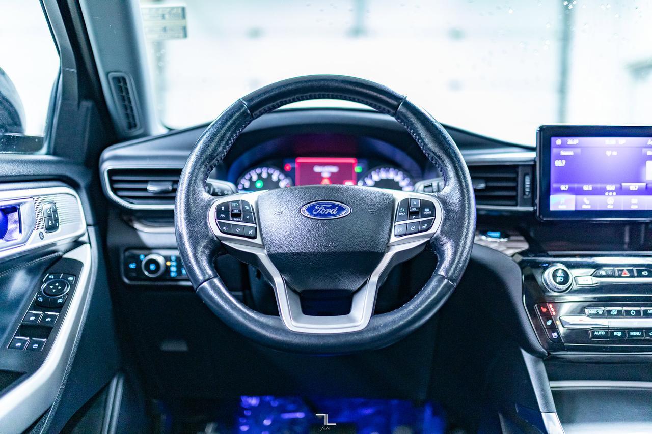 2022 Ford Explorer AWD Limited Leather Roof Nav BCam Red Deer AB