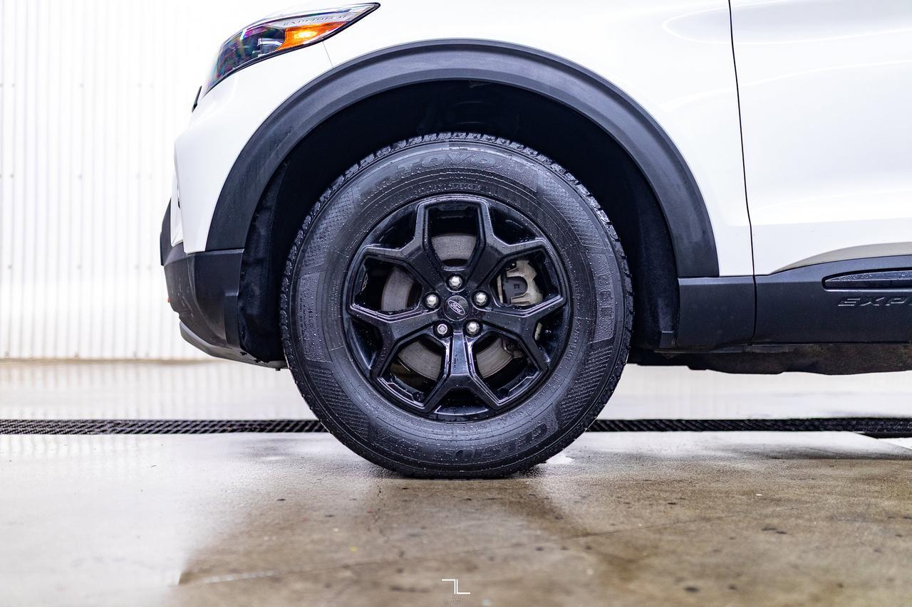 2022 Ford Explorer AWD Timberline Leather Roof Nav BCam Red Deer AB