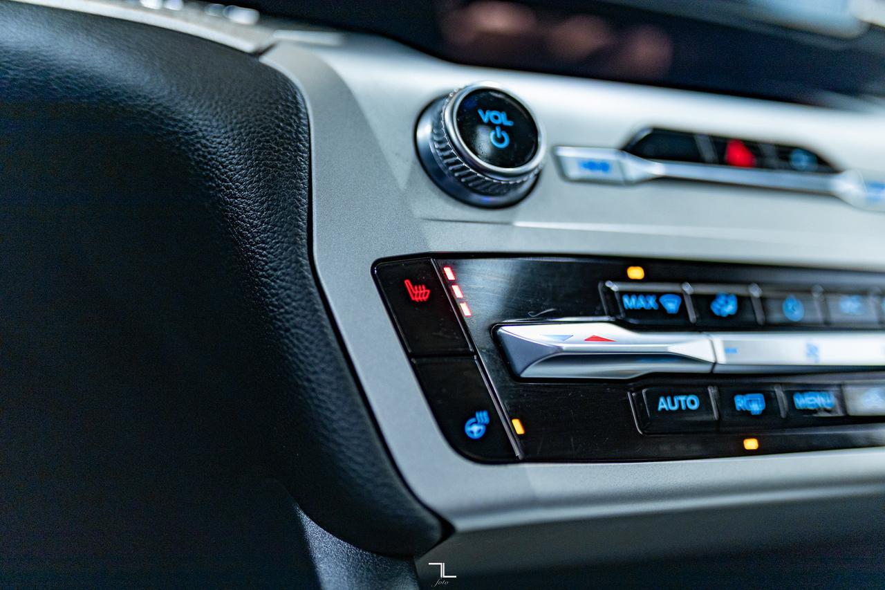 2022 Ford Explorer AWD Timberline Leather Roof Nav BCam Red Deer AB