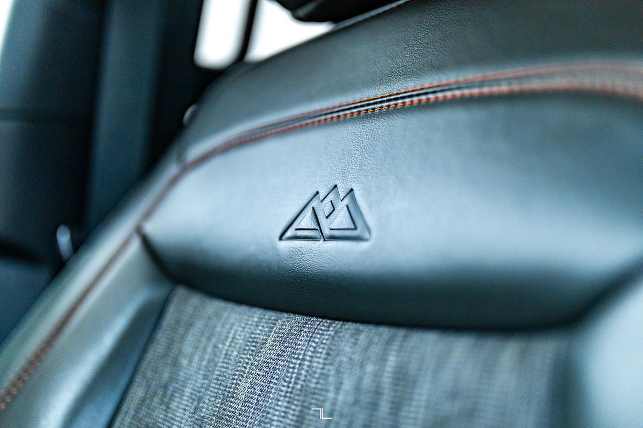 2022 Ford Explorer AWD Timberline Leather Roof Nav BCam Red Deer AB